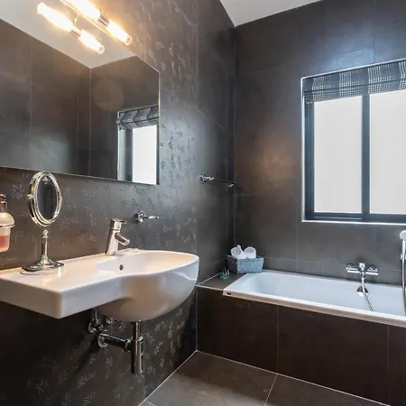 Apartament A Stylish Seaside St. Paul's Bay