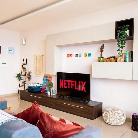 Apartment A Stylish Seaside *