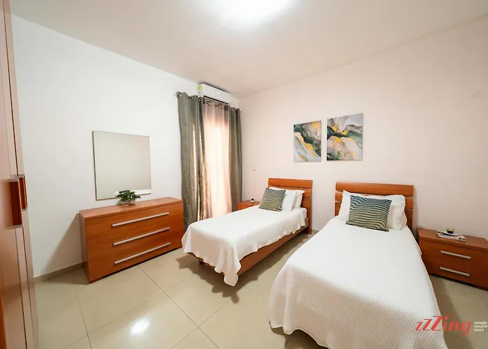 A Stylish Seaside Apartament *