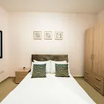 A Stylish Seaside In *