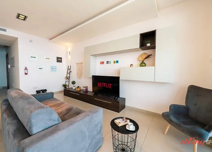 A Stylish Seaside Apartamento *